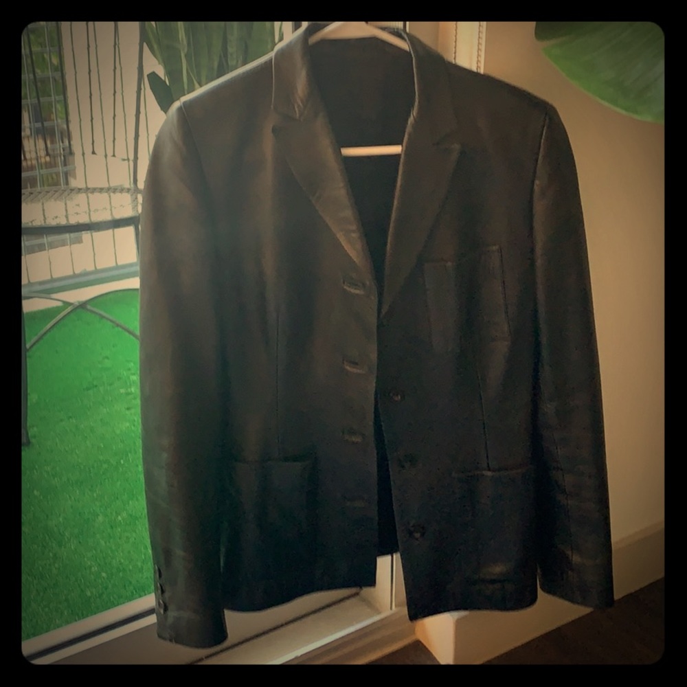 Gucci leather jacket size 42/ 2. Blazer style.